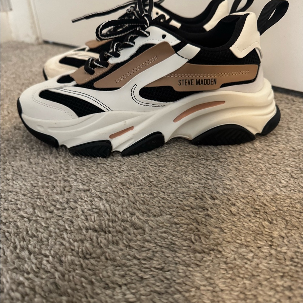 Steve Madden Black and Cream Chunky Sneakers